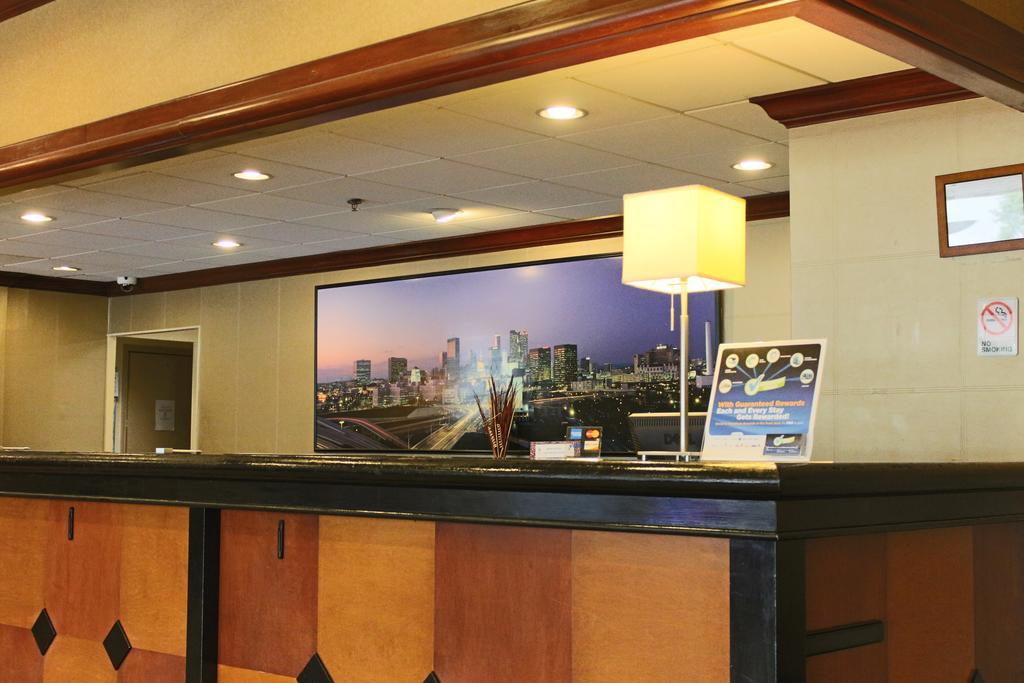 Hotel Ramada Plaza By Wyndham Atlanta Downtown Capitol Park Esterno foto
