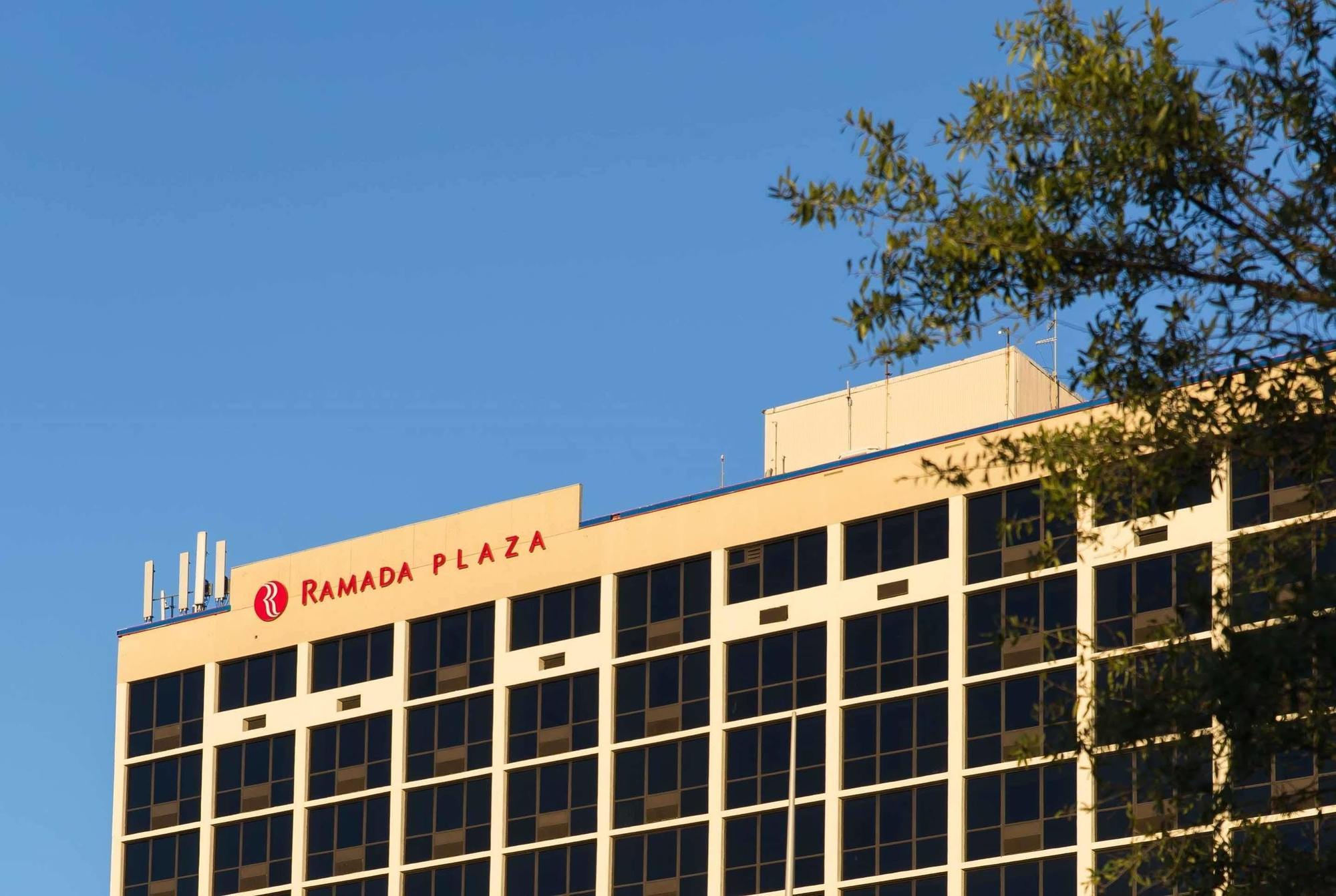 Hotel Ramada Plaza By Wyndham Atlanta Downtown Capitol Park Esterno foto